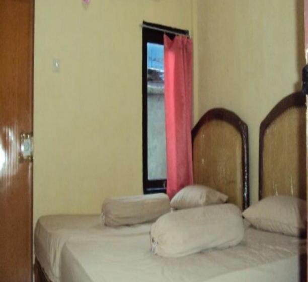 膳宿费 Kenangan Guest House