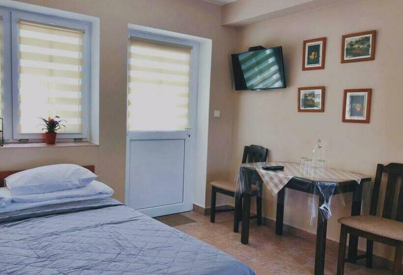 Пансион Marislav