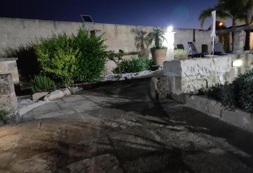 פנסיון Masseria Asteri B&b