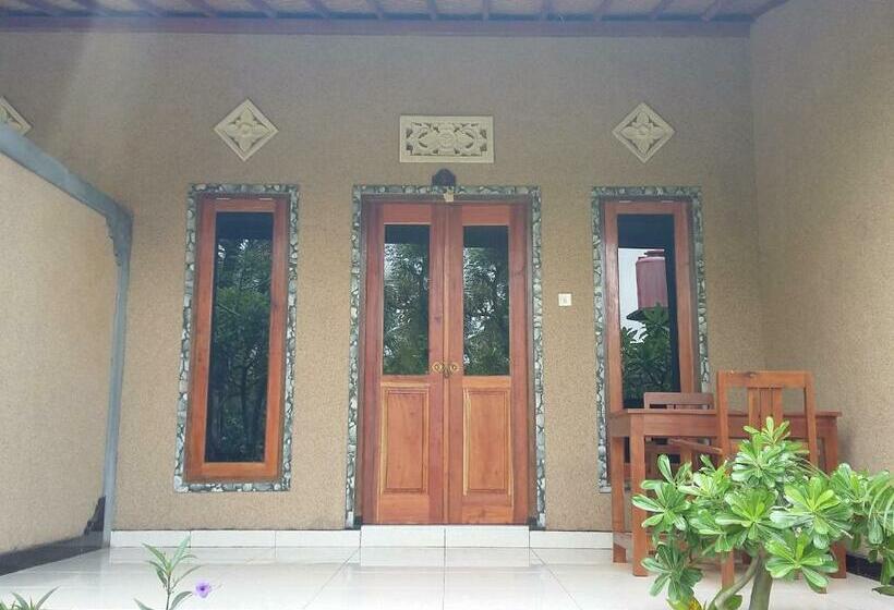 펜션 Molleh Guest House