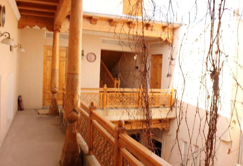 بنسيون Nazira & Azizbek 2