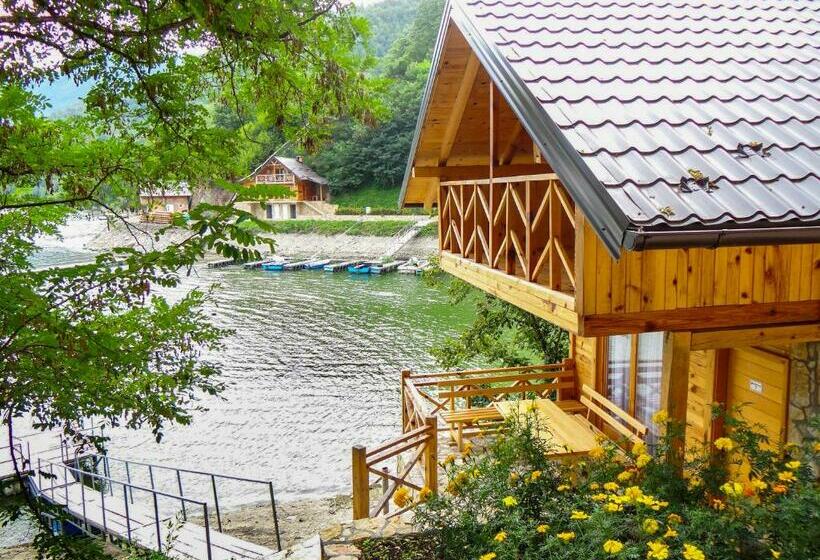 پانسیون Panorama Resort