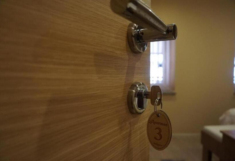 پانسیون Rooms And Apartment Soča Kobarid