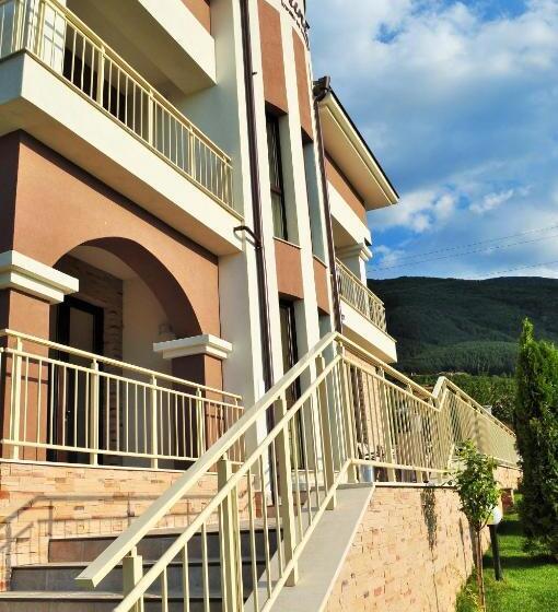 پانسیون Vikeya Guest House