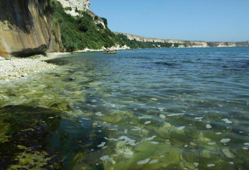 리조트 Kosta Bungalows