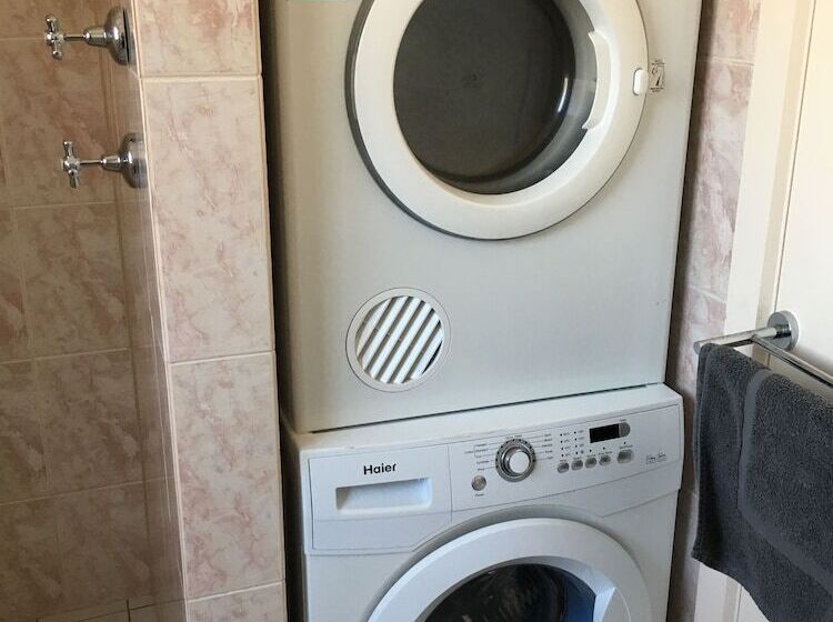 Airport Whyalla Motel