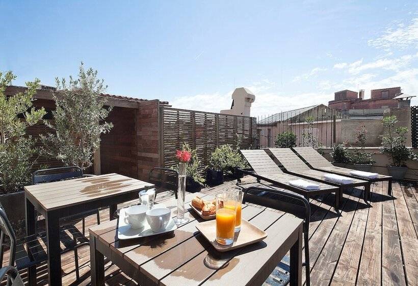 Aspasios Urquinaona Apartments