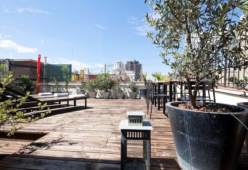 Aspasios Urquinaona Apartments