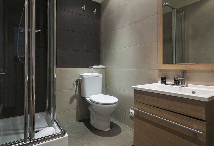 Aspasios Urquinaona Apartments