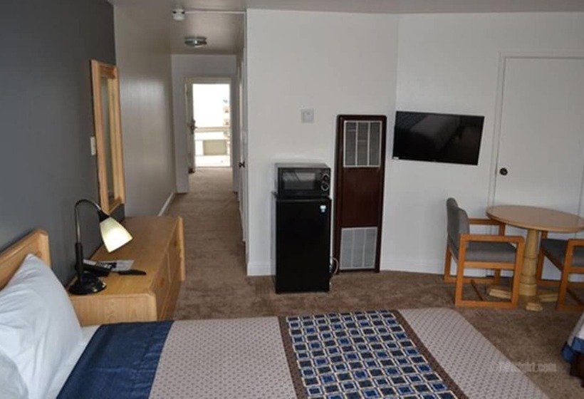 فندق على الطريق Ocean Inn