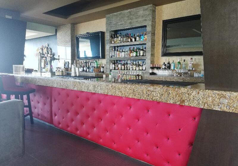 Generations Riviera Maya Family Resort Catamarán, Aqua Nick & More Inclusive