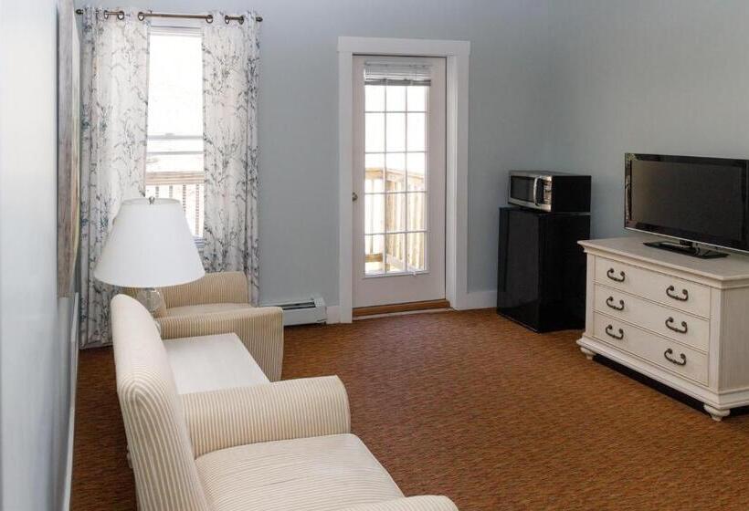 Отель Admiral S Inn Resort