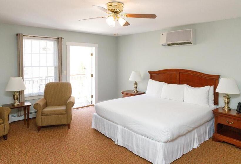 Отель Admiral S Inn Resort