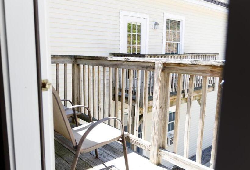 Отель Admiral S Inn Resort