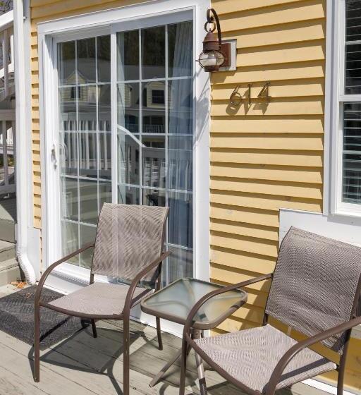 Отель Admiral S Inn Resort