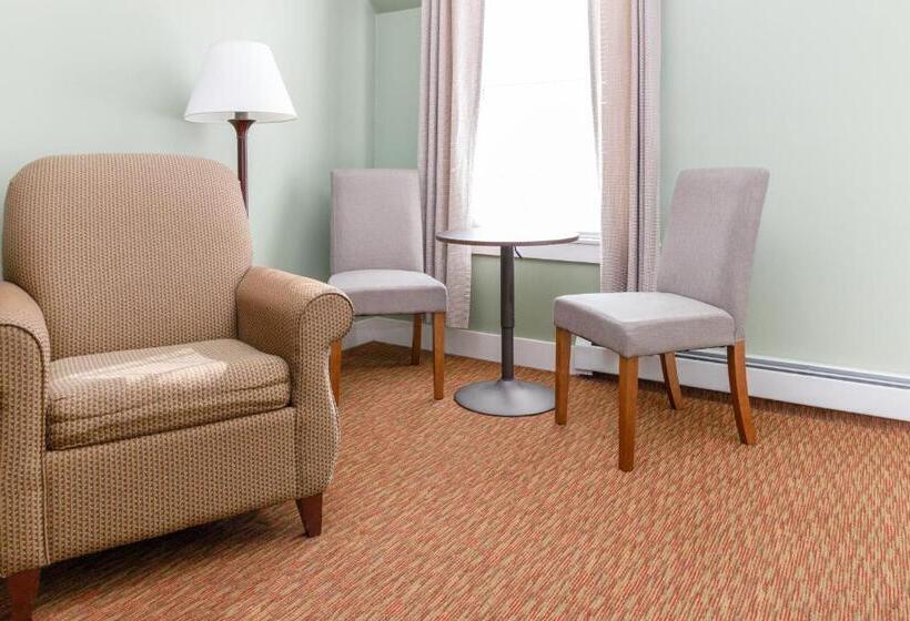 Отель Admiral S Inn Resort