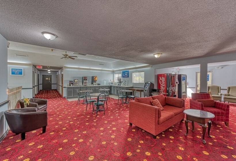 호텔 American Inn And Suites Dundee