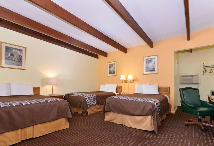 בית מלון כפרי Americas Best Value Inn Geneva