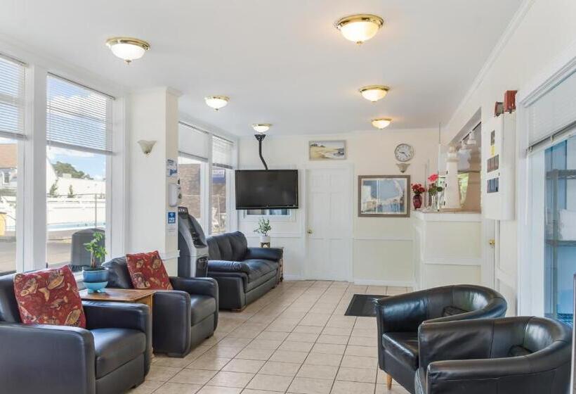 בית מלון כפרי America S Best Value Inn & Suites/hyannis