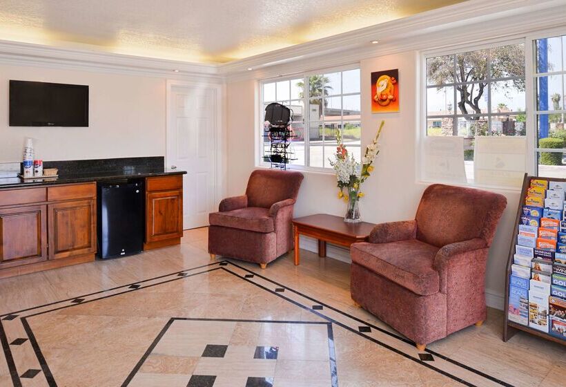 Отель Americas Best Value Inn San Bernardino