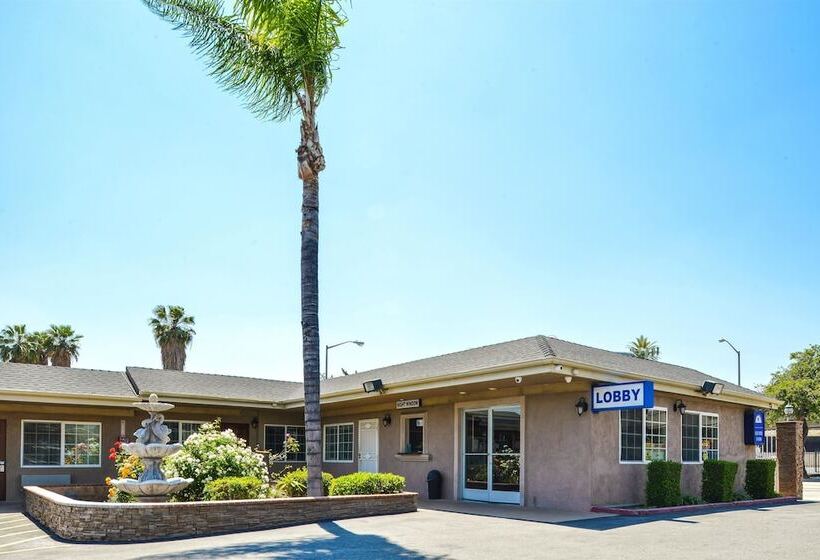 Отель Americas Best Value Inn San Bernardino