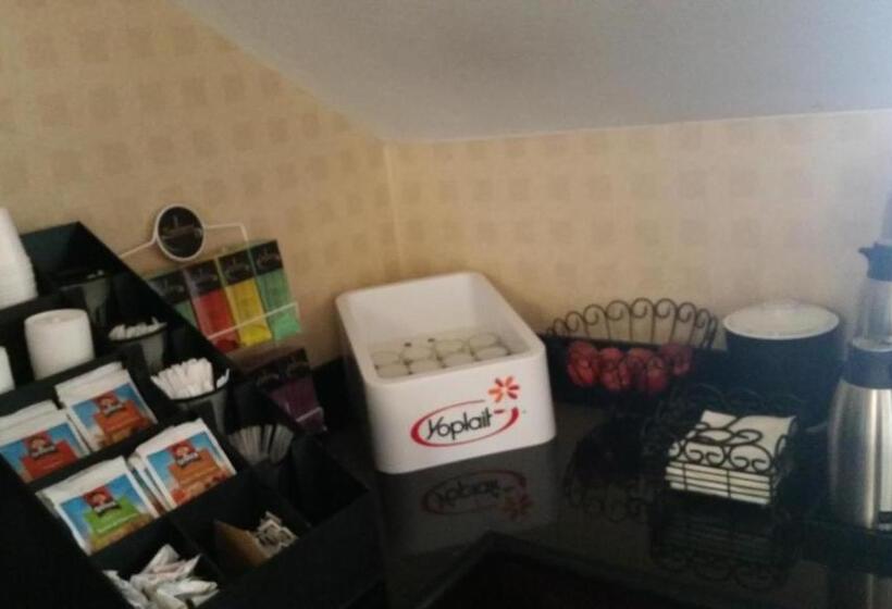 Отель Americas Best Value Inn Westmorland