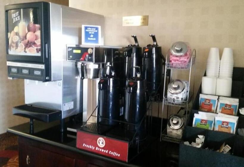 Отель Americas Best Value Inn Westmorland