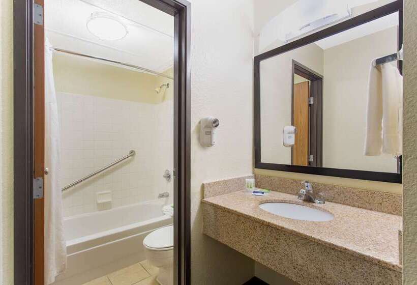 فندق Americinn By Wyndham Burlington