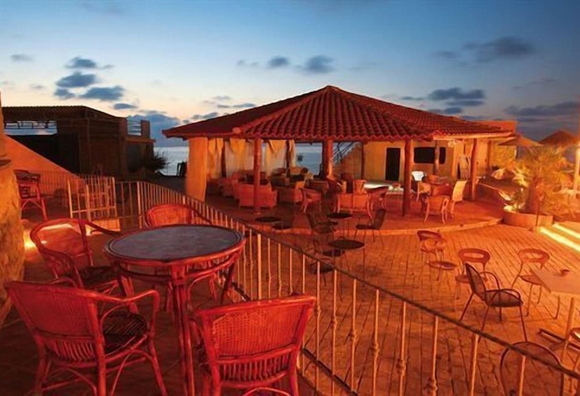 בית מלון כפרי Baia Tropea Resort