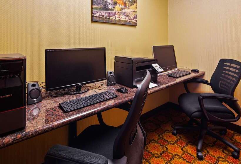 فندق Best Western Plus Finger Lakes Inn & Suites