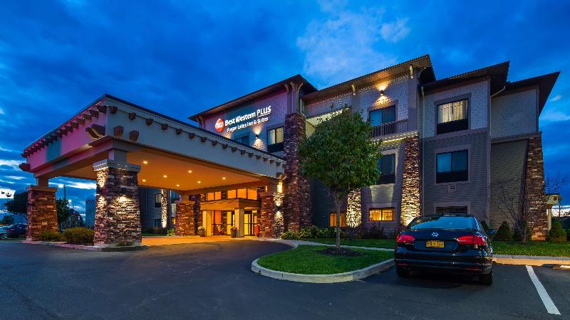 فندق Best Western Plus Finger Lakes Inn & Suites