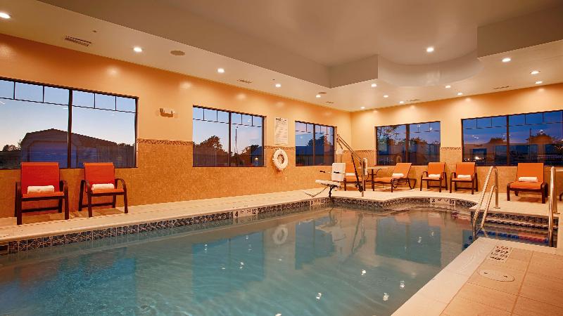 فندق Best Western Plus Finger Lakes Inn & Suites