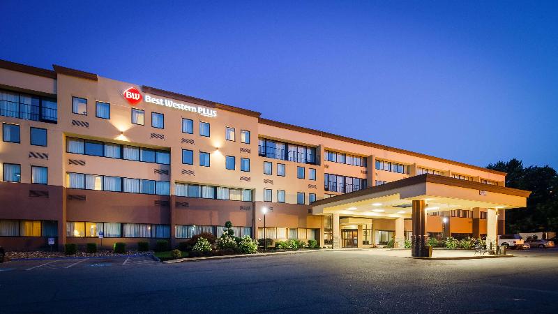 ホテル Best Western Plus Reading Inn & Suites