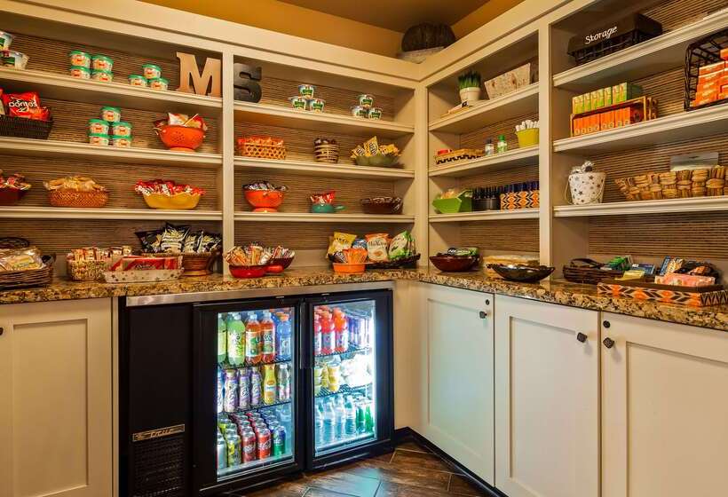 فندق Best Western Plus Tupelo Inn & Suites