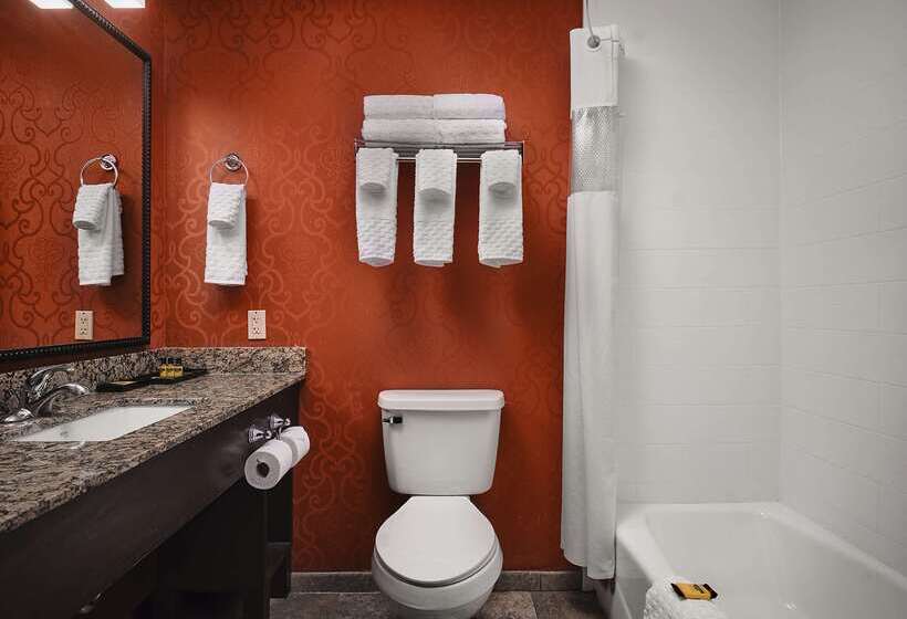 فندق Best Western Plus Tupelo Inn & Suites