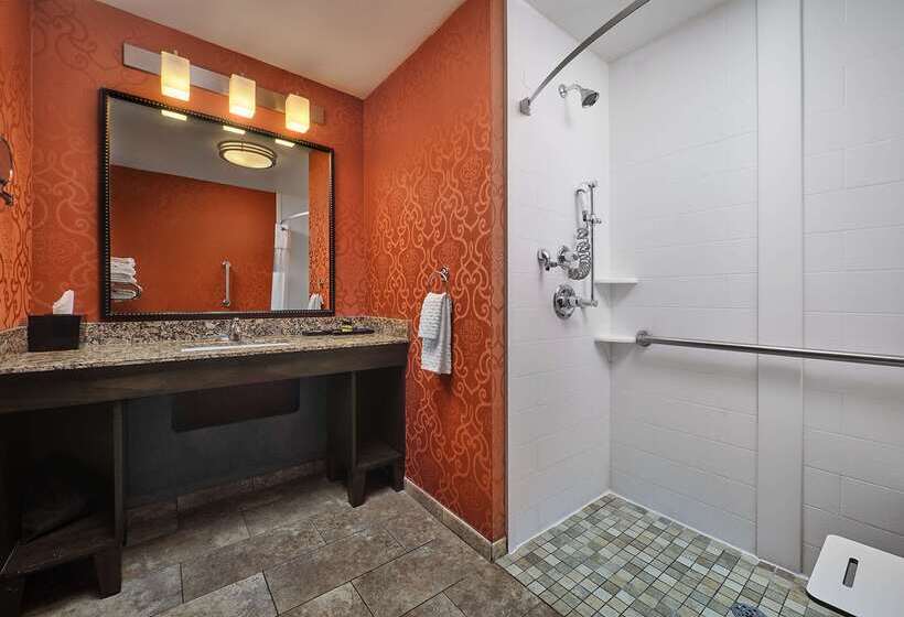 فندق Best Western Plus Tupelo Inn & Suites