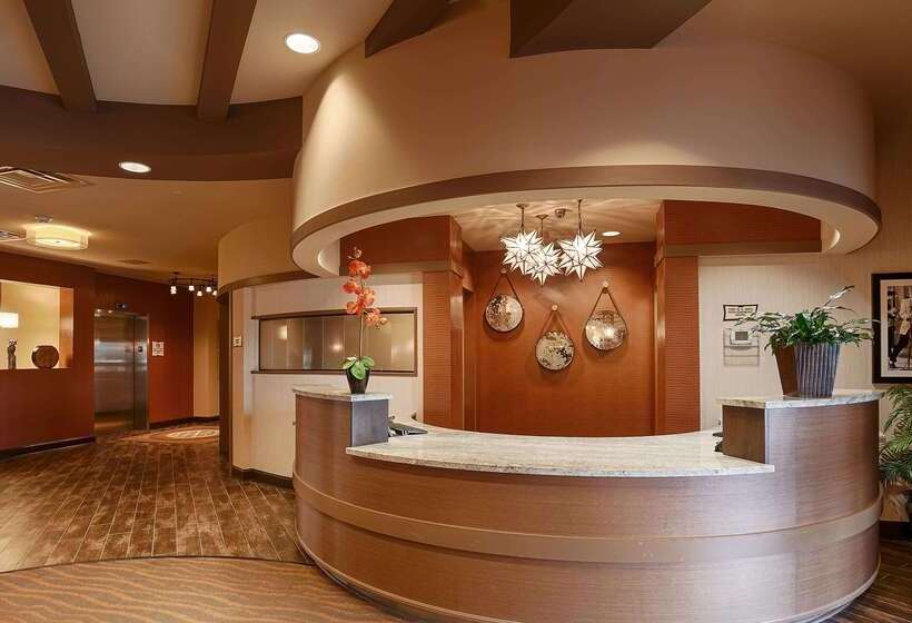 فندق Best Western Plus Tupelo Inn & Suites