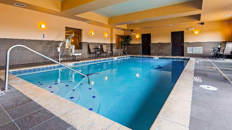 فندق Best Western Plus Tupelo Inn & Suites