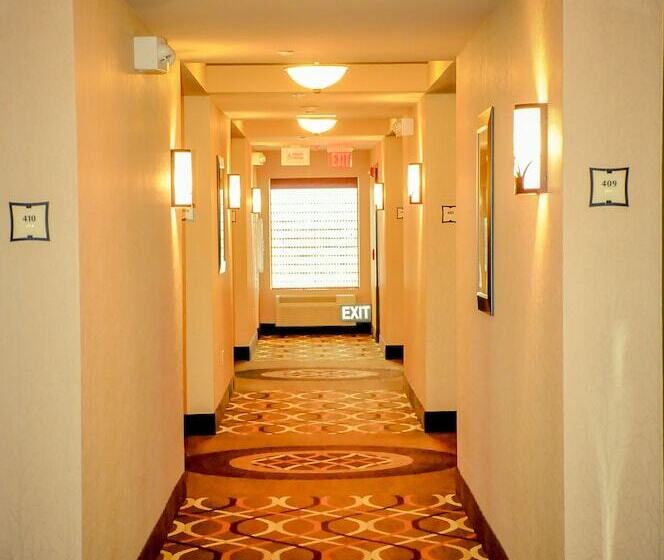 فندق Best Western Plus Tupelo Inn & Suites