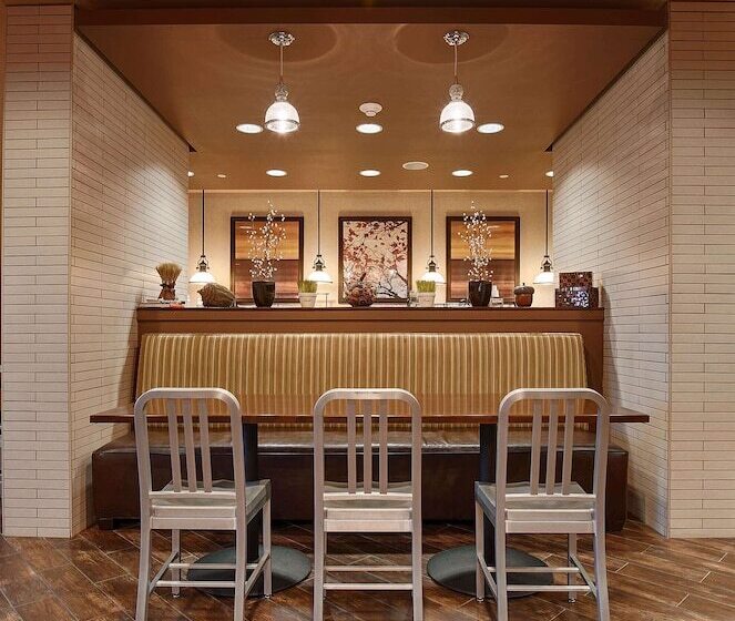 هتل Best Western Plus Tupelo Inn & Suites