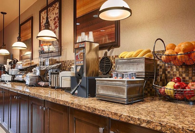 فندق Best Western Plus Tupelo Inn & Suites