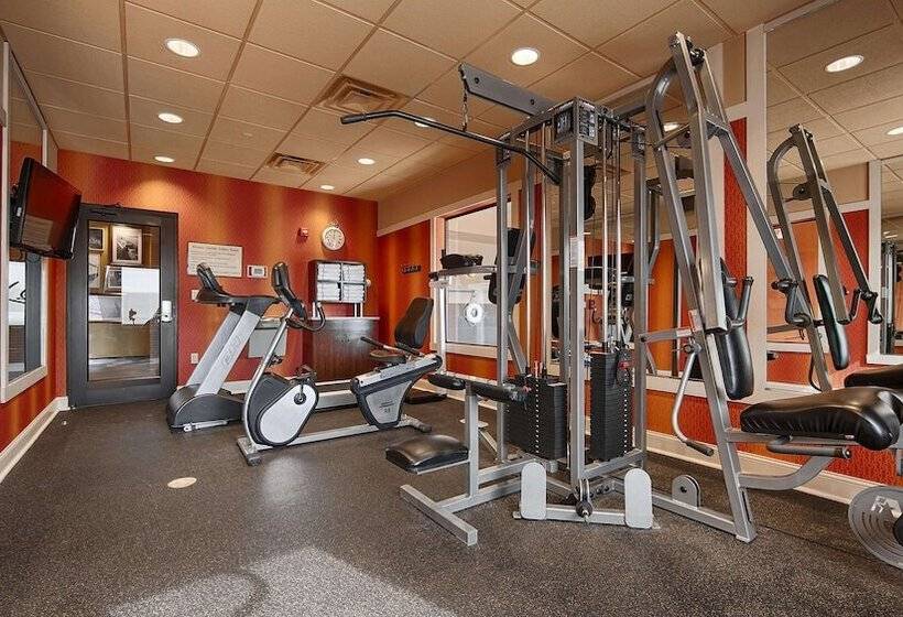 فندق Best Western Plus Tupelo Inn & Suites