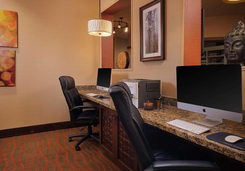 فندق Best Western Plus Tupelo Inn & Suites