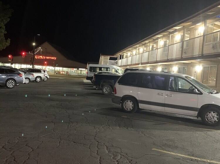 בית מלון כפרי Beverly Lodge