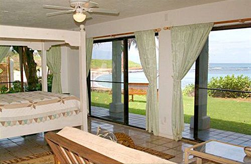 فندق Blue Tile Beach House