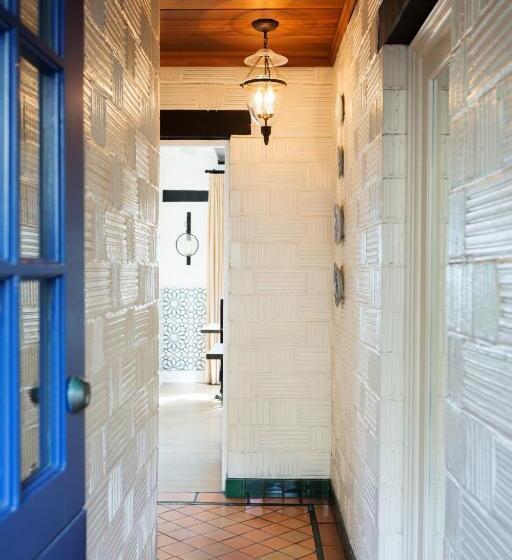 Casa Laguna Hotel & Spa