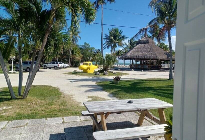 فندق Coconut Cove Resort & Marina