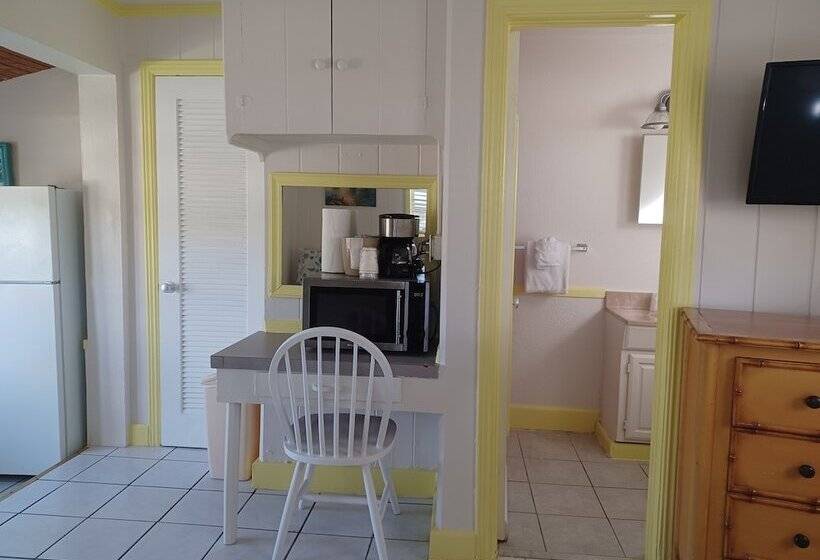 فندق Coconut Cove Resort & Marina