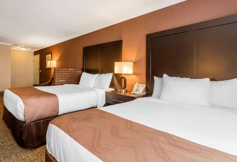 בית מלון כפרי Comfort Inn Murray – Salt Lake City South