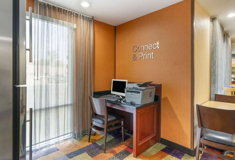 فندق Comfort Inn & Suites